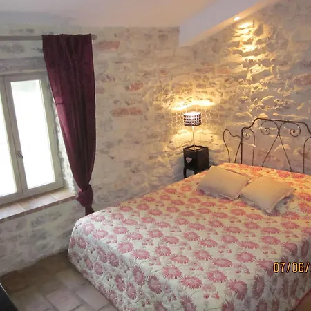 A La 3* La Baume-de-Transit