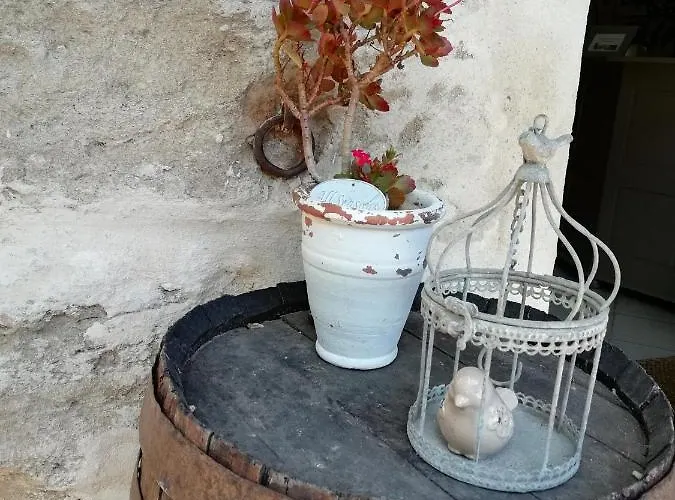 A La 3* La Baume-de-Transit