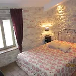 A La 3* La Baume-de-Transit